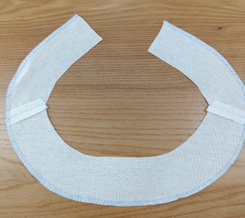 Выкройка блузы с имитацией чокера фото