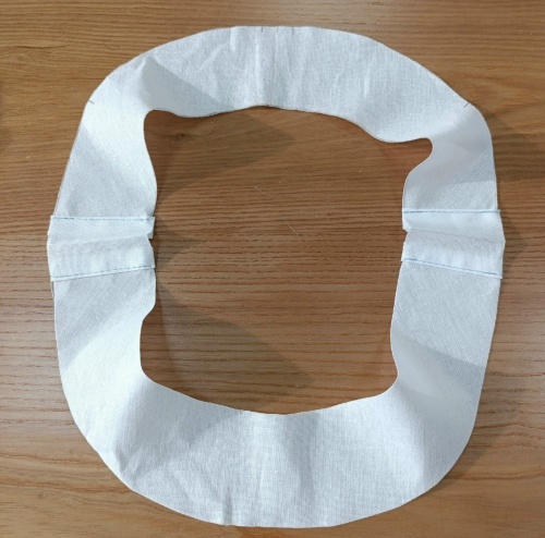 Выкройка блузы с имитацией чокера фото