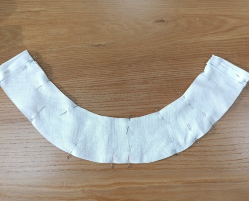 Выкройка блузы с имитацией чокера фото