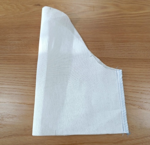 Выкройка блузы с имитацией чокера фото