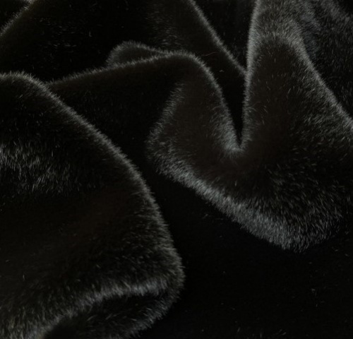 Меховой бикини: тренд 2023 года фото