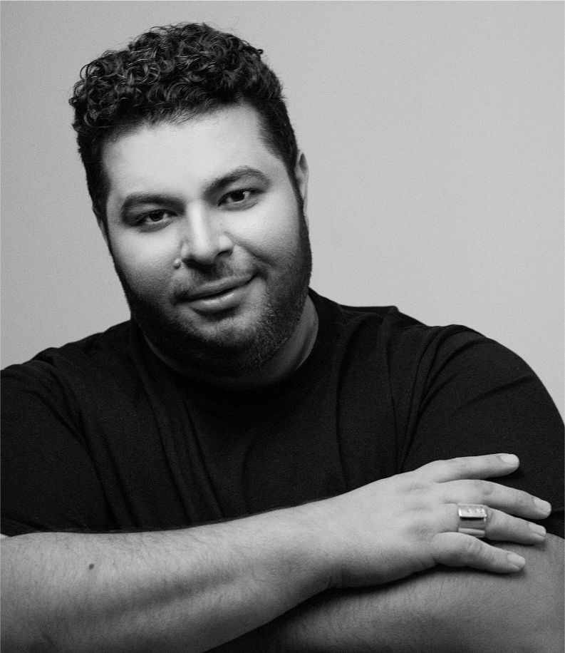 Декор: вышивка, перья или пайетки? фото