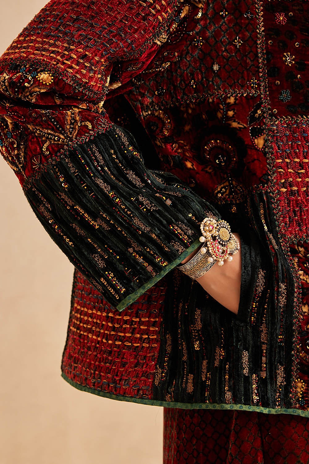 SUNIRA: между индийскими традициями и японскими ремеслами фото