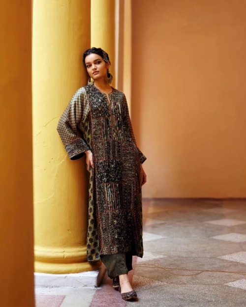 SUNIRA: между индийскими традициями и японскими ремеслами фото