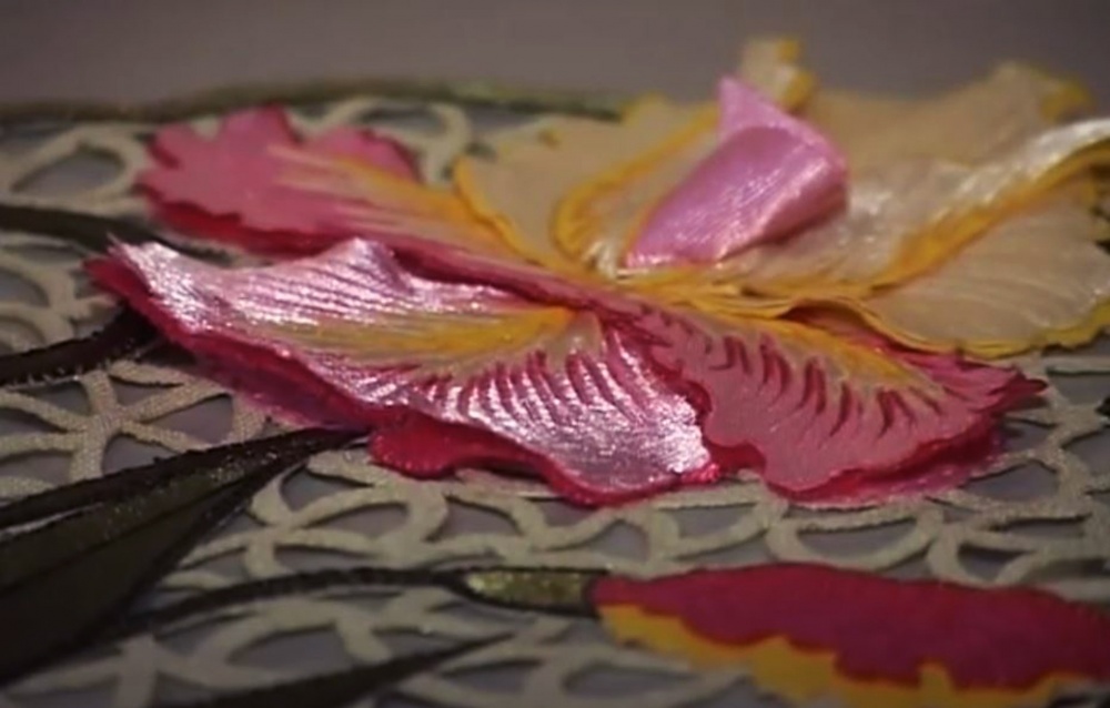 Русский ажур: гильоширование или выжигание на ткани фото