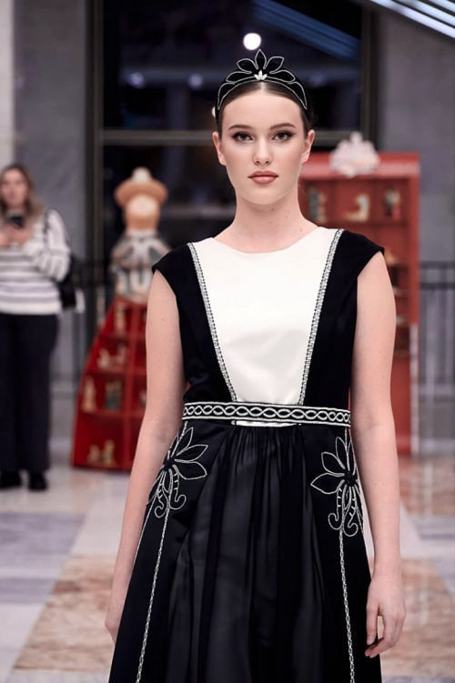 Елецкие кружева: отблески солнца на каплях росы фото