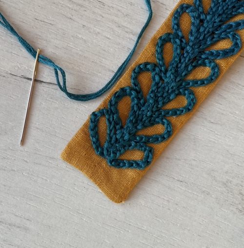 Объемная вышивка шнуром: стильный акцент для пояса — бесплатный мастер-класс фото