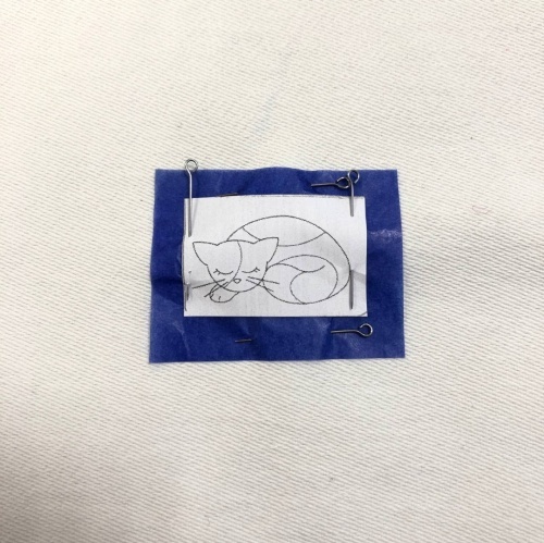 Спящий котик: бесплатный мастер-класс по ручной вышивке гладью фото