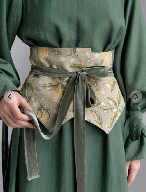 Азиатский стиль в одежде: гармония традиций и современности фото