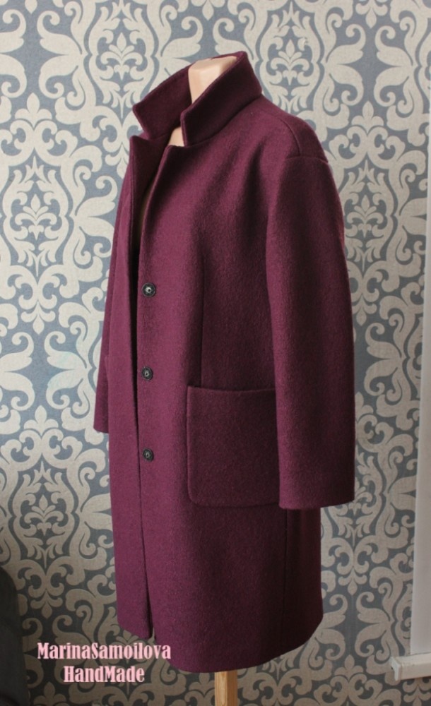 Яркое пальто на весну фото