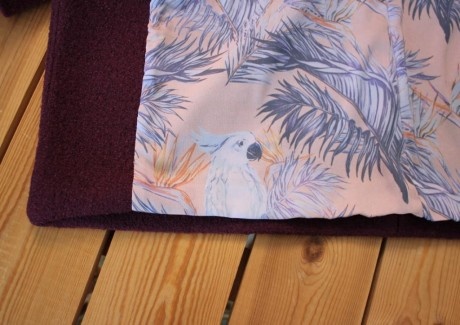 Яркое пальто на весну фото