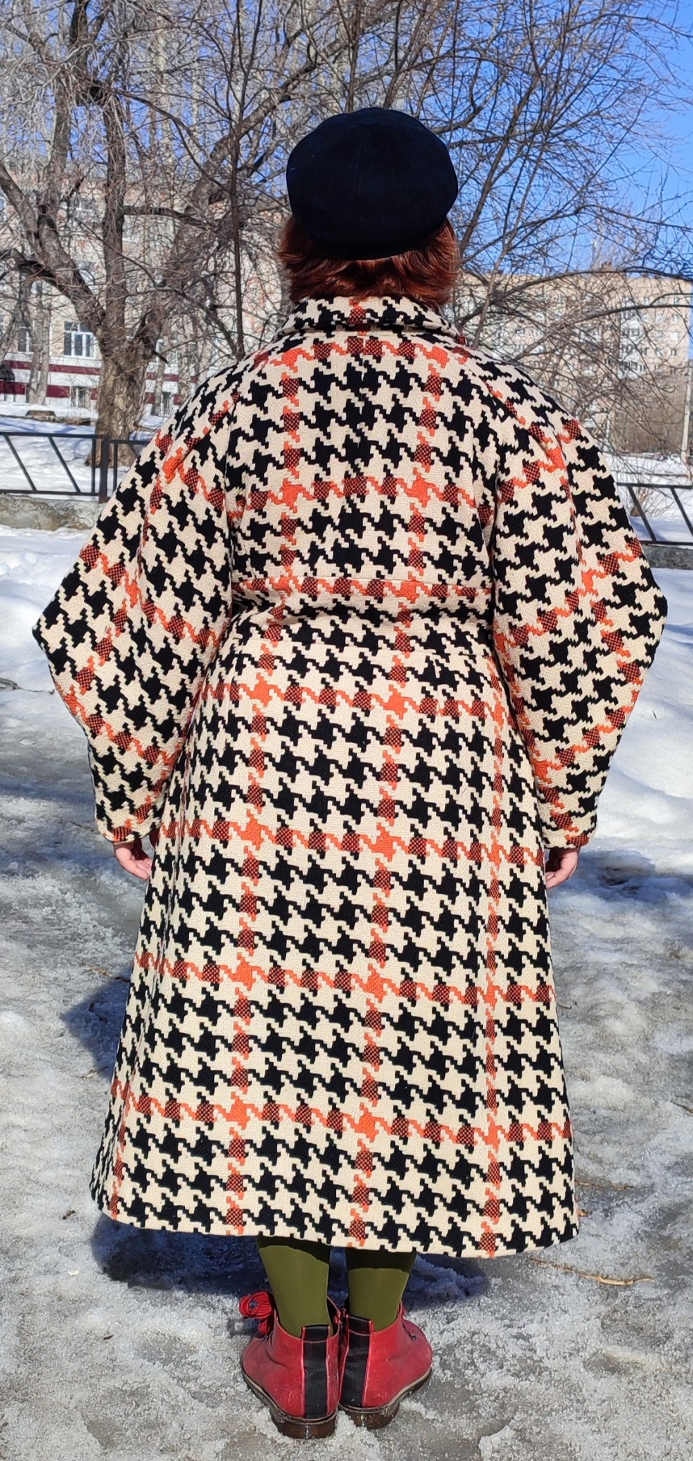 Пальто с рукавом-оригами фото