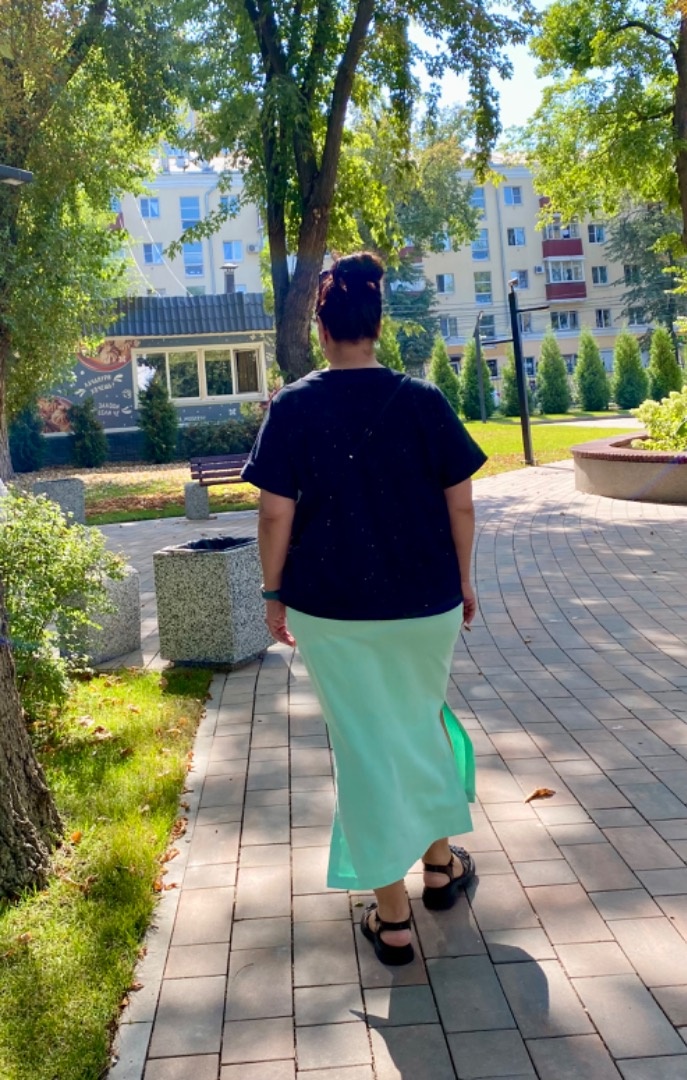 Футболка «Акира» и трикотажная юбка  фото