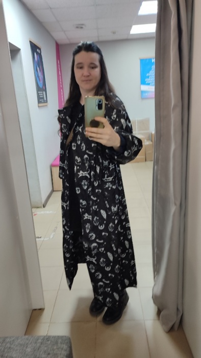 Классный легкий плащик на весну