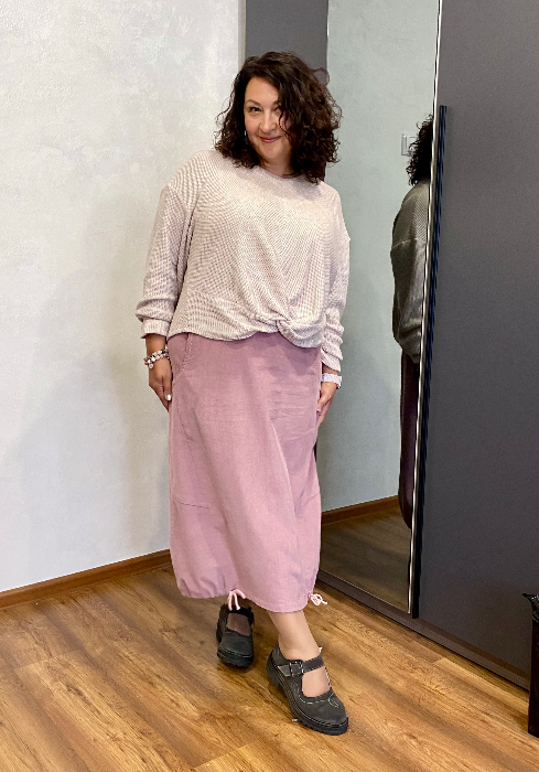 Комплект: юбка и джемпер 