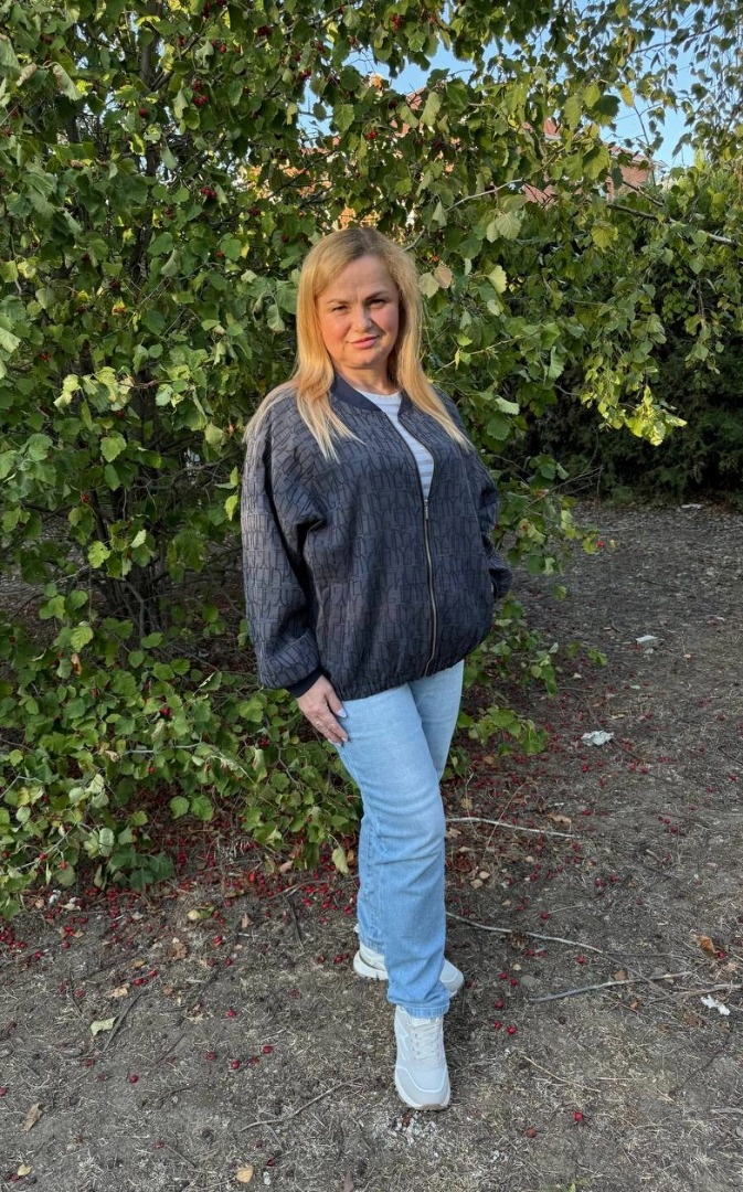 Женский бомбер из коллекции Ассоль фото