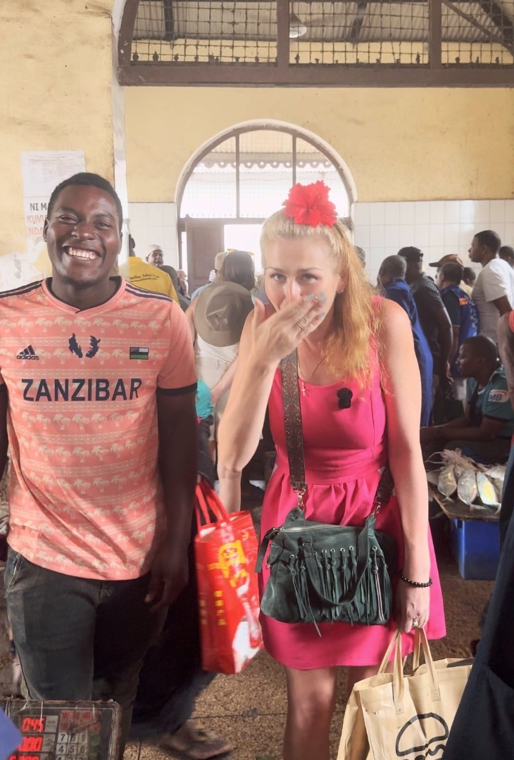 Выкройка комбинезона, но получился сарафан:) фото