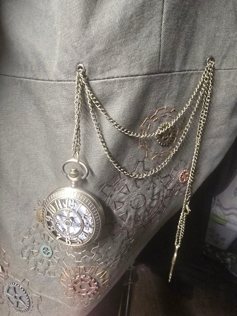 Фрак с шестерёнками фото