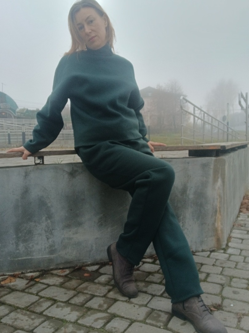 Тёплые спортивные брюки фото