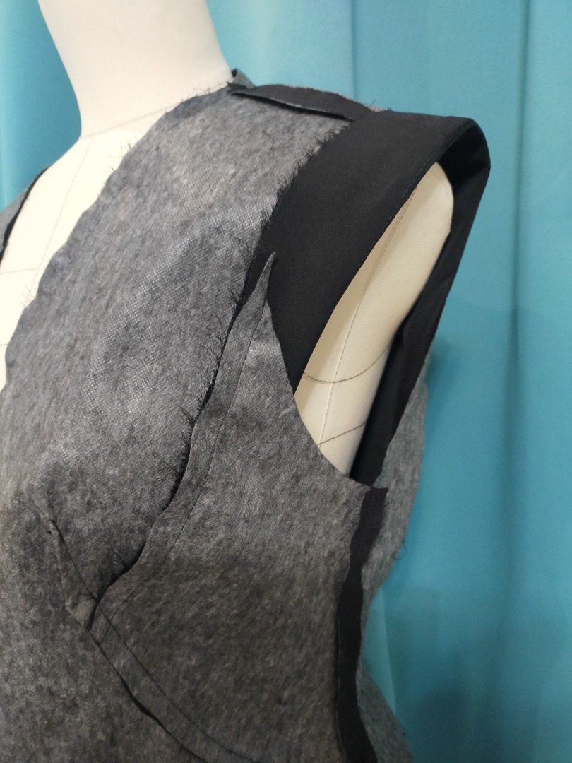 Осенний променад по замку Тапиау в костюме «Икигай» фото