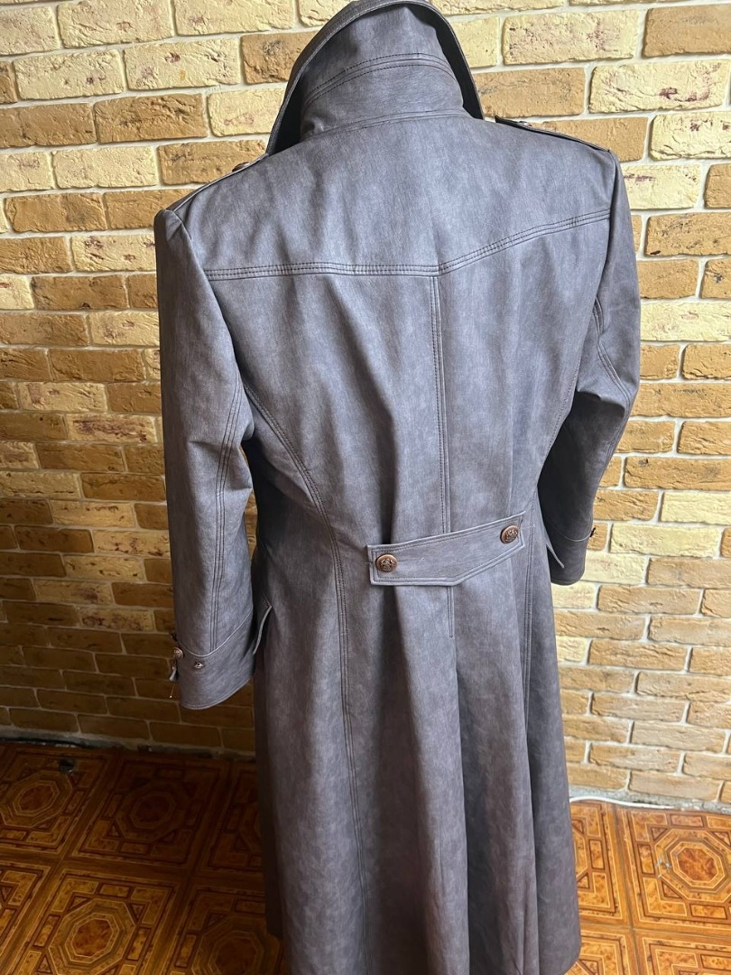 Пальто из кожзама фото