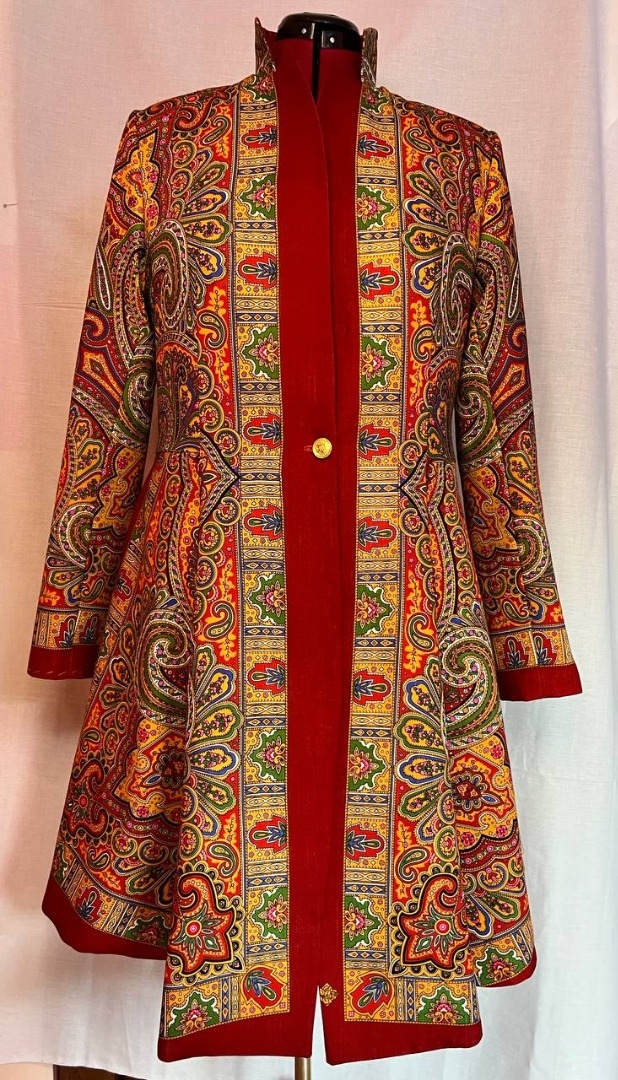 Красота павловопосадских платков в одежде фото