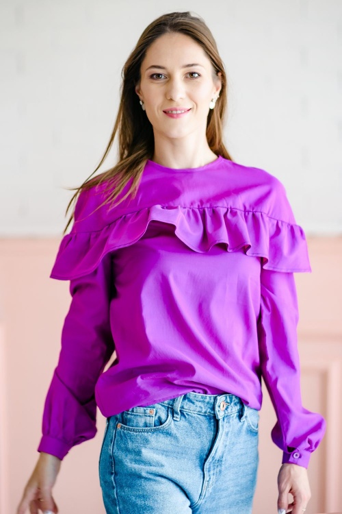 Выкройка блузы с кокеткой и воланом_normal